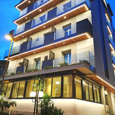 Hotel Cavalli Каттоліка Екстер'єр фото