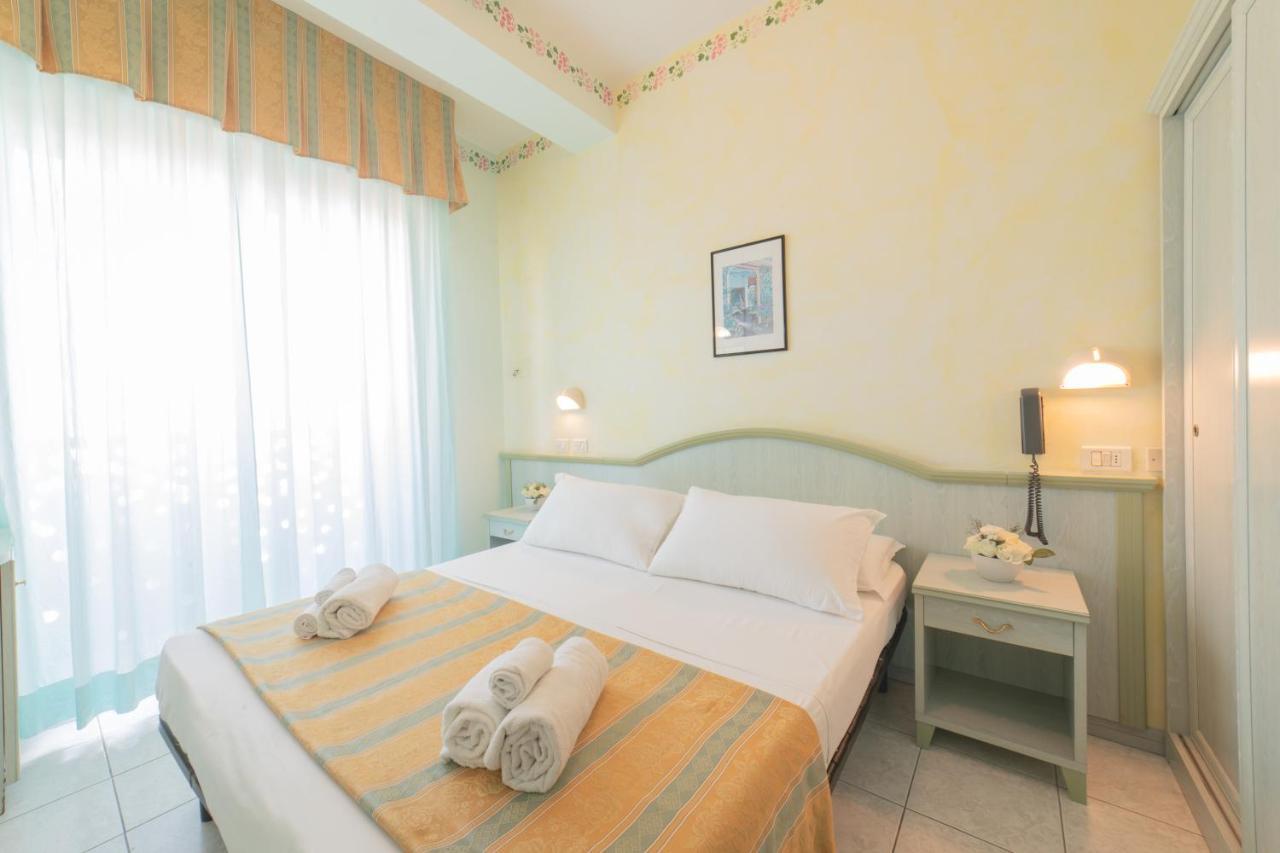 Hotel Cavalli Каттоліка Екстер'єр фото