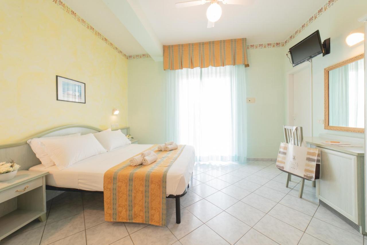 Hotel Cavalli Каттоліка Екстер'єр фото